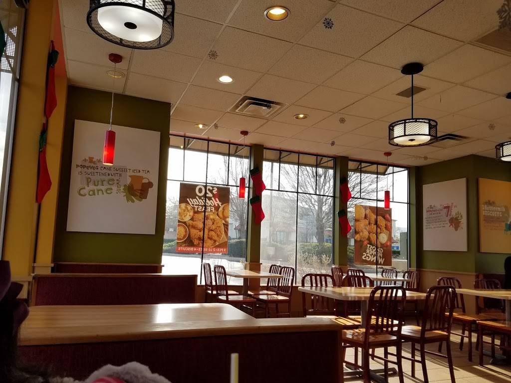 Popeyes Louisiana Kitchen | restaurant | 39462 Trade Center Dr, Palmdale, CA 93551, USA | 6612742575 OR +1 661-274-2575