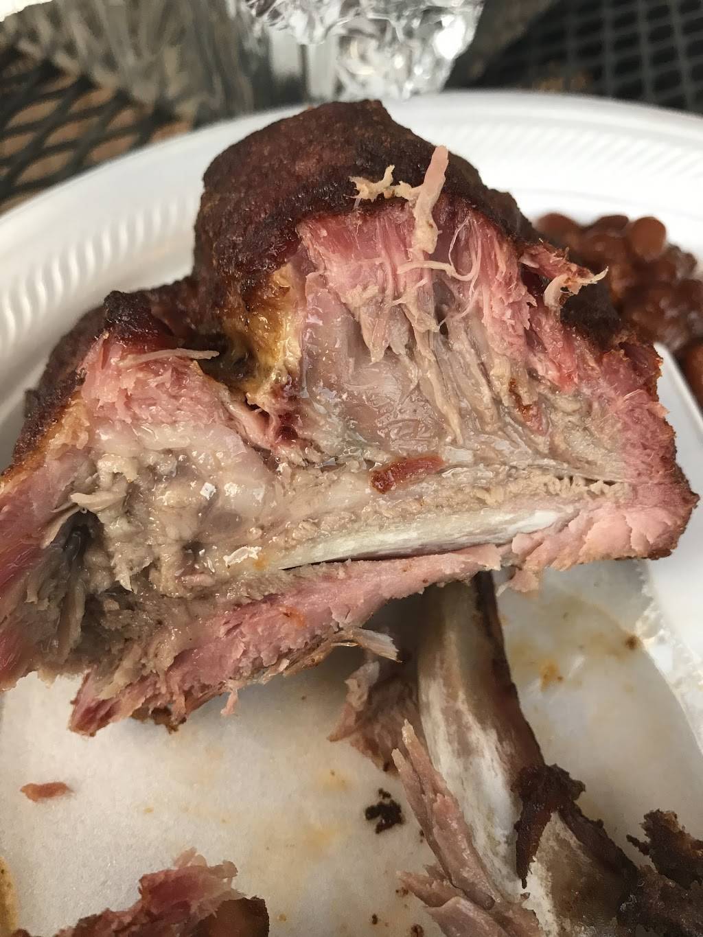 Big Blues Que | restaurant | 400 S Broad St, Creal Springs, IL 62922, USA | 6189221130 OR +1 618-922-1130