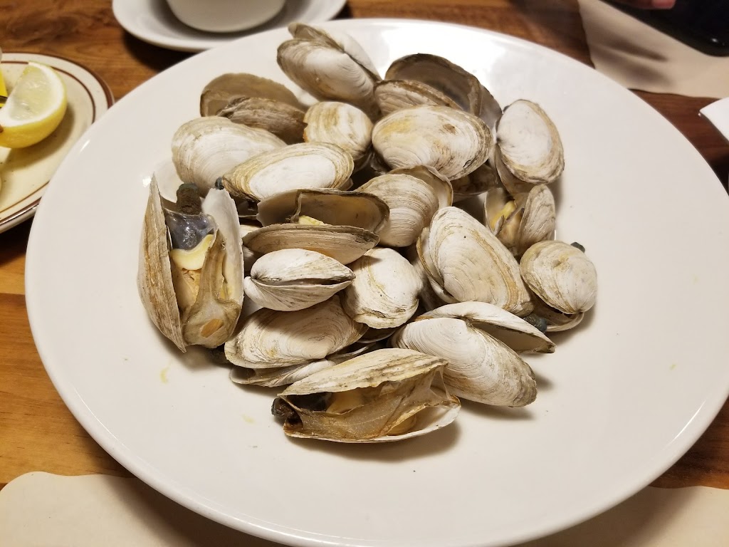 Maine Fish Market Restaurant | restaurant | 60 Bridge St, East Windsor, CT 06088, USA | 8606232281 OR +1 860-623-2281