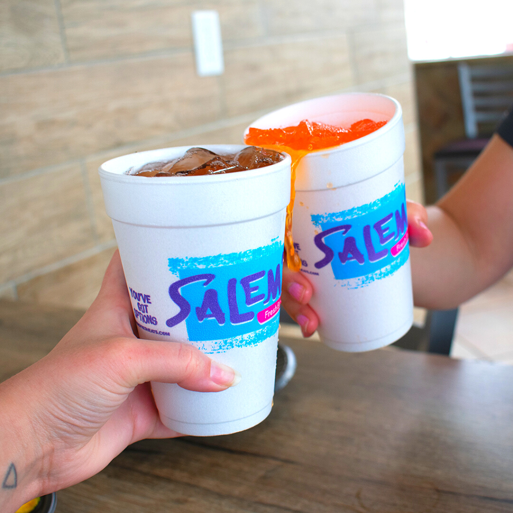 Salems Fresh Eats | restaurant | 1701 34th St S, St. Petersburg, FL 33711, USA | 7272029062 OR +1 727-202-9062