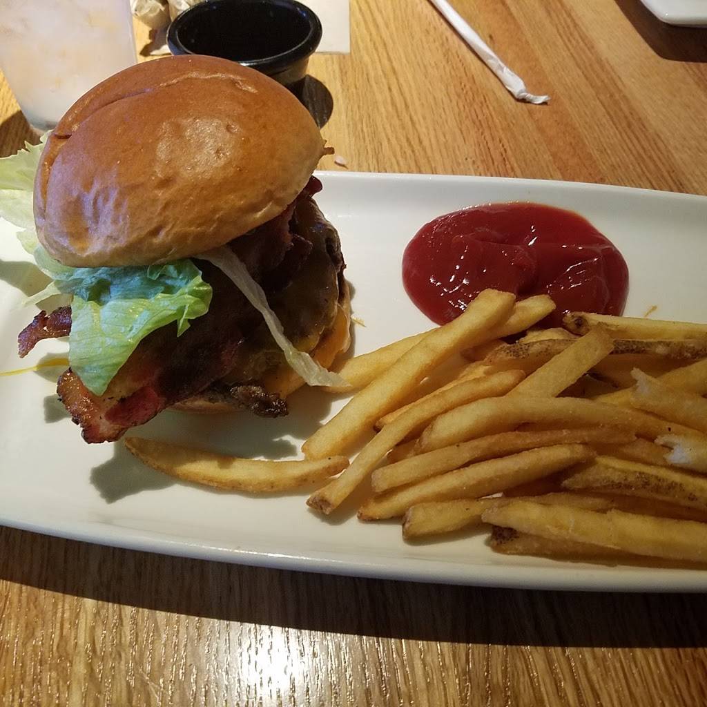 Applebees Grill + Bar | restaurant | 8001 W Bell Rd, Peoria, AZ 85382, USA | 6238781410 OR +1 623-878-1410
