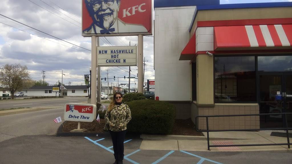 KFC | restaurant | 1117 Eastern Blvd, Clarksville, IN 47129, USA | 8122822155 OR +1 812-282-2155