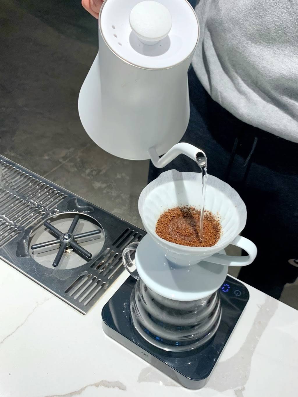 Academy at Coffee Project NY | cafe | 21-10 51st Ave, Queens, NY 11101, USA | 6316842060 OR +1 631-684-2060