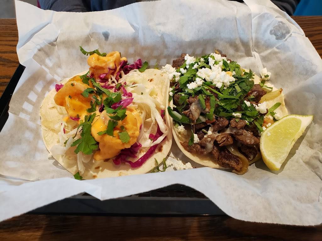 Uno Mas | restaurant | 8641 W 13th St N, Wichita, KS 67212, USA | 3163644632 OR +1 316-364-4632