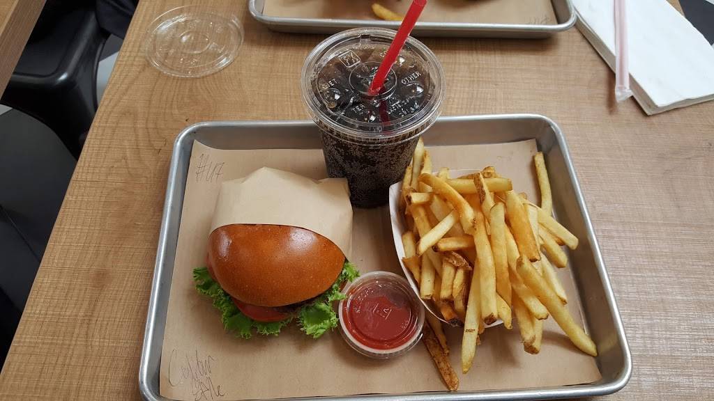 Calibur | restaurant | 68 W Portal Ave, San Francisco, CA 94127, USA | 4157424931 OR +1 415-742-4931