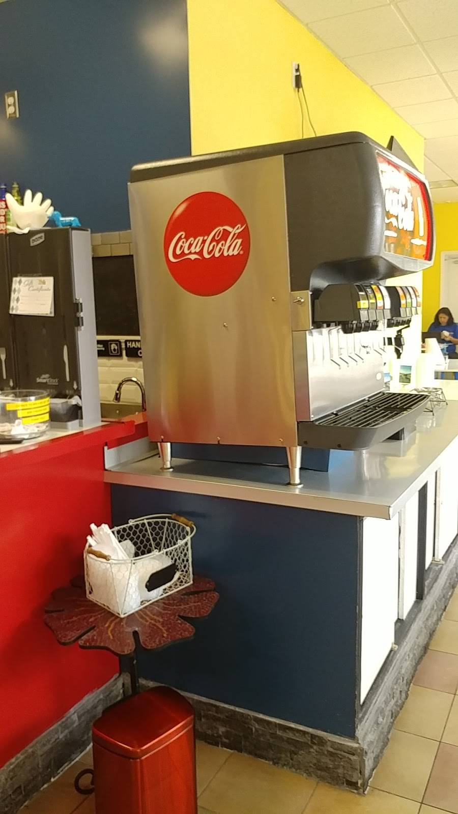 Wings Patrol | restaurant | Mall, 1441 Tamiami Trail Unit 591, Port Charlotte, FL 33948, USA | 9412005939 OR +1 941-200-5939