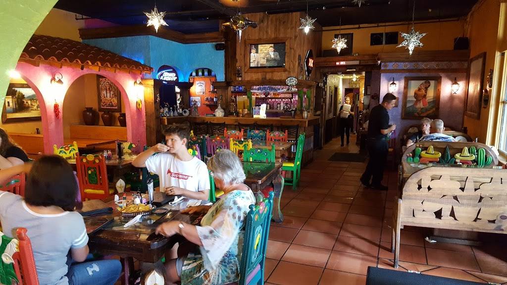 Sol De Mexico | restaurant | 125 N Bay St, Eustis, FL 32726, USA | 3523570259 OR +1 352-357-0259
