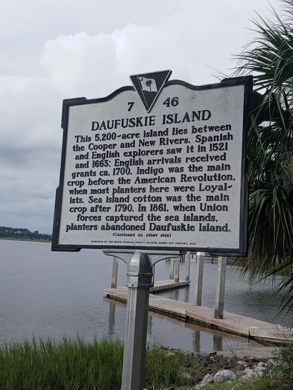 DFuskie’s Store and Eatery | restaurant | 15 Haig Point Rd, Daufuskie Island, SC 29915, USA | 8436863200 OR +1 843-686-3200
