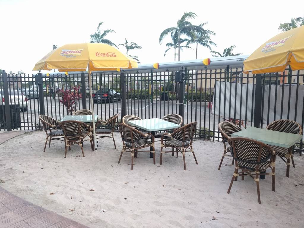 Sonic Drive-In | restaurant | 11900 Hialeah Gardens Blvd, Hialeah Gardens, FL 33018, USA | 7865348666 OR +1 786-534-8666