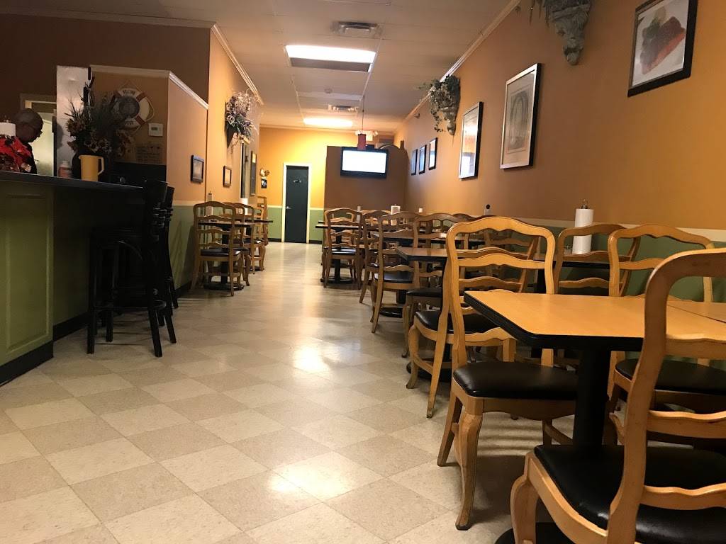 Chic N Fish | restaurant | 954 J Clyde Morris Blvd, Newport News, VA 23601, USA | 7572236517 OR +1 757-223-6517