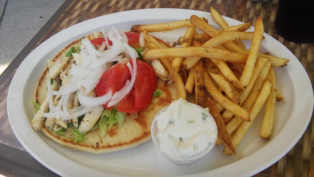 Harrys Cafe & Place | cafe | 808 W Main St, Lake Geneva, WI 53147, USA | 2622483494 OR +1 262-248-3494