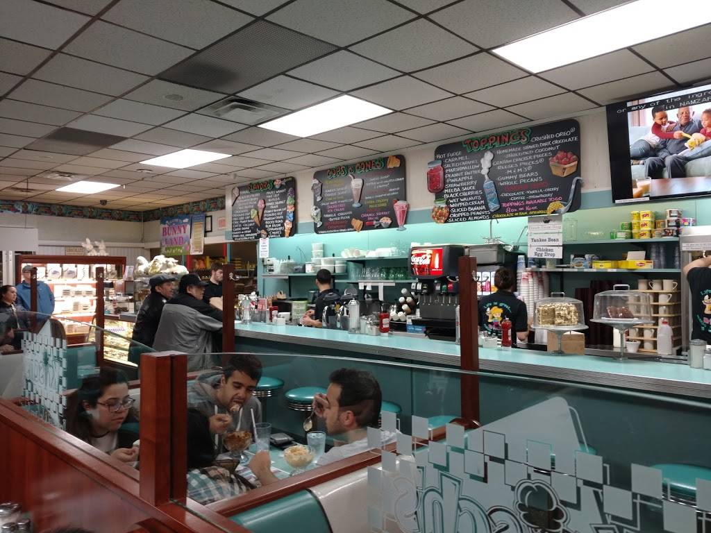 Krischs | restaurant | 11 Central Ave, Massapequa, NY 11758, USA | 5167973149 OR +1 516-797-3149