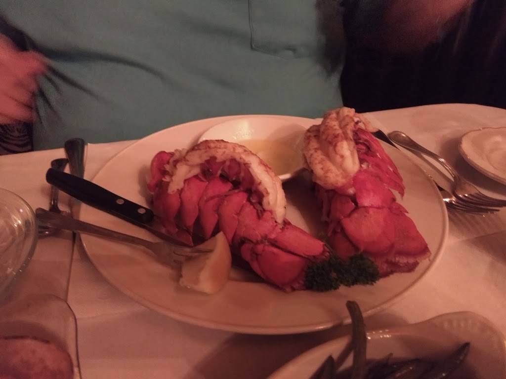 Charcoal Oven Restaurant | restaurant | 4400 Golf Rd, Skokie, IL 60076, USA | 8476758062 OR +1 847-675-8062