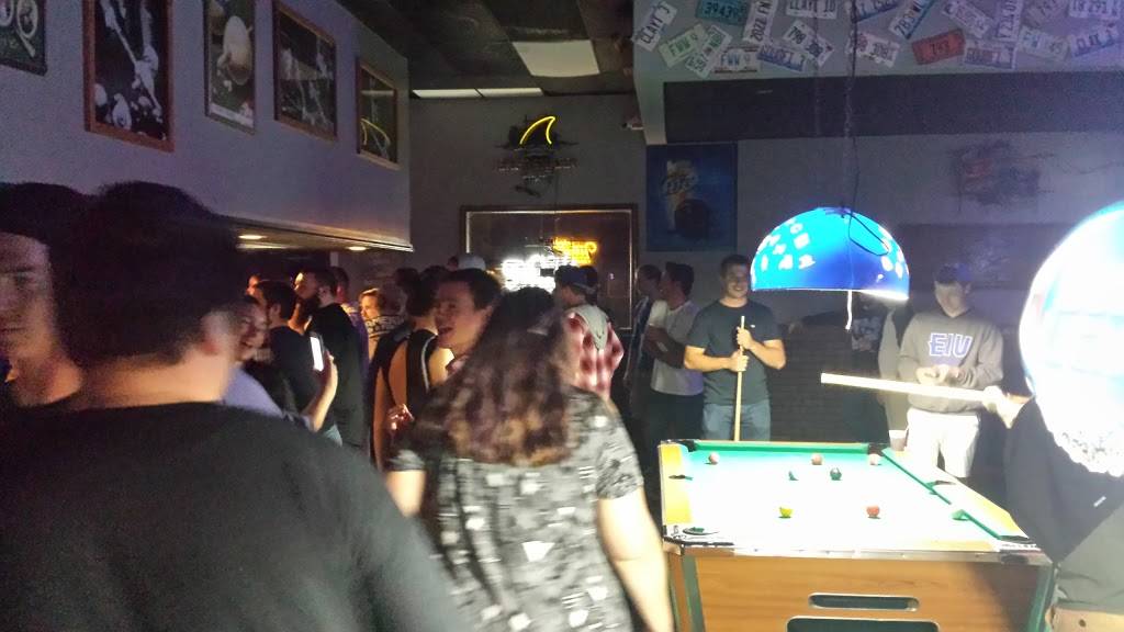 Panther Paw Bar & Grill | restaurant | 1412 4th St, Charleston, IL 61920, USA | 2173457849 OR +1 217-345-7849