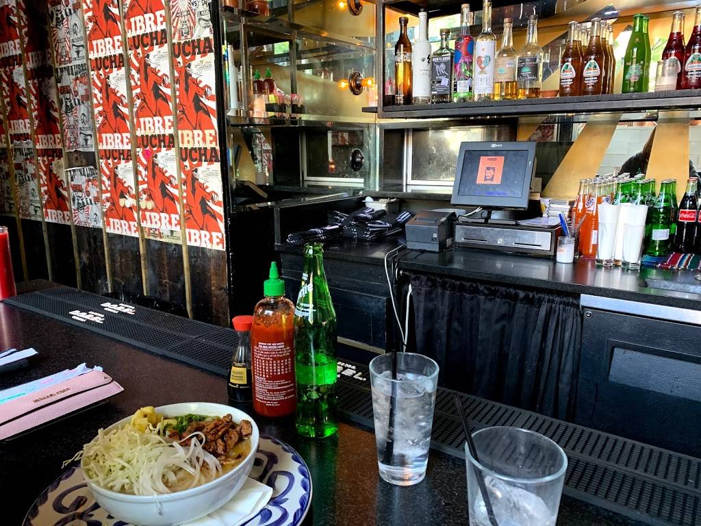 El Cuartito | restaurant | 4935 N Mesa St, El Paso, TX 79912, USA | 9158758670 OR +1 915-875-8670