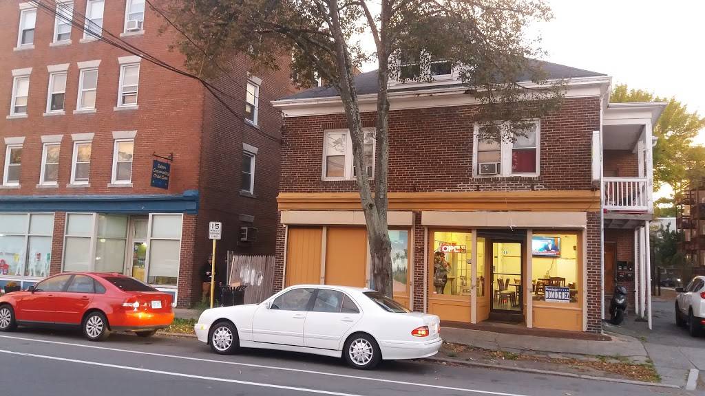 Salem Tipico Restaurant | restaurant | 88 Congress St, Salem, MA 01970, USA | 9785944575 OR +1 978-594-4575