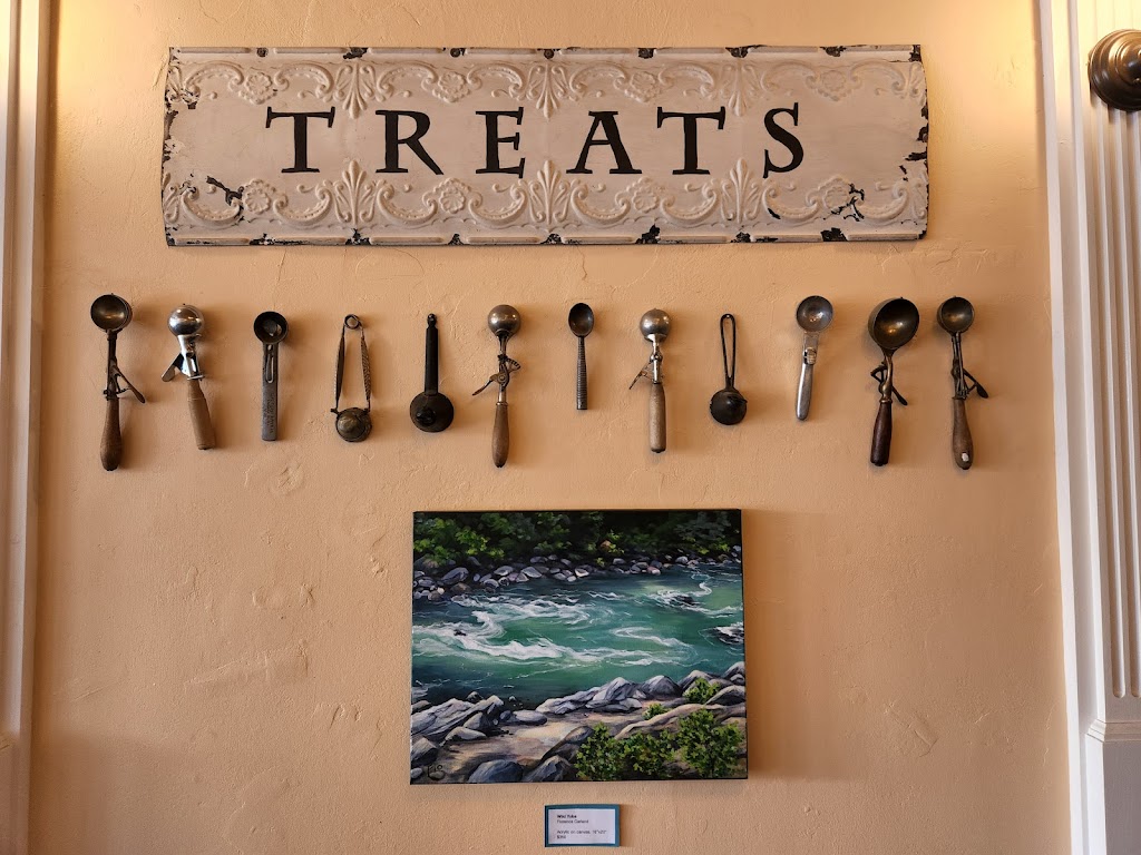 Treats | restaurant | 210 Main St, Nevada City, CA 95959, USA | 5309135819 OR +1 530-913-5819