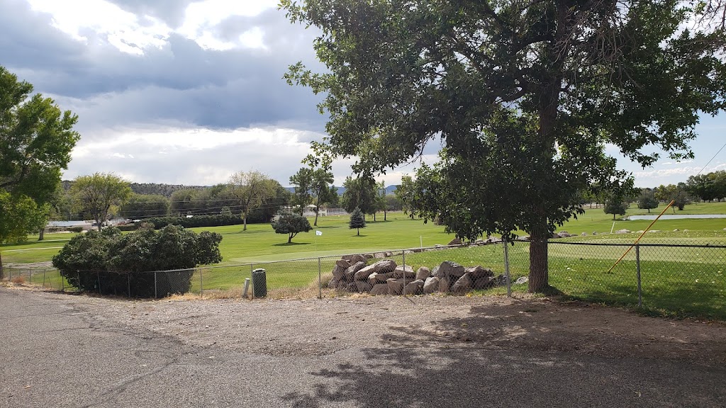 Canyon Breeze Golf Course | restaurant | 371 UT-153, Beaver, UT 84713, USA | 4354382601 OR +1 435-438-2601