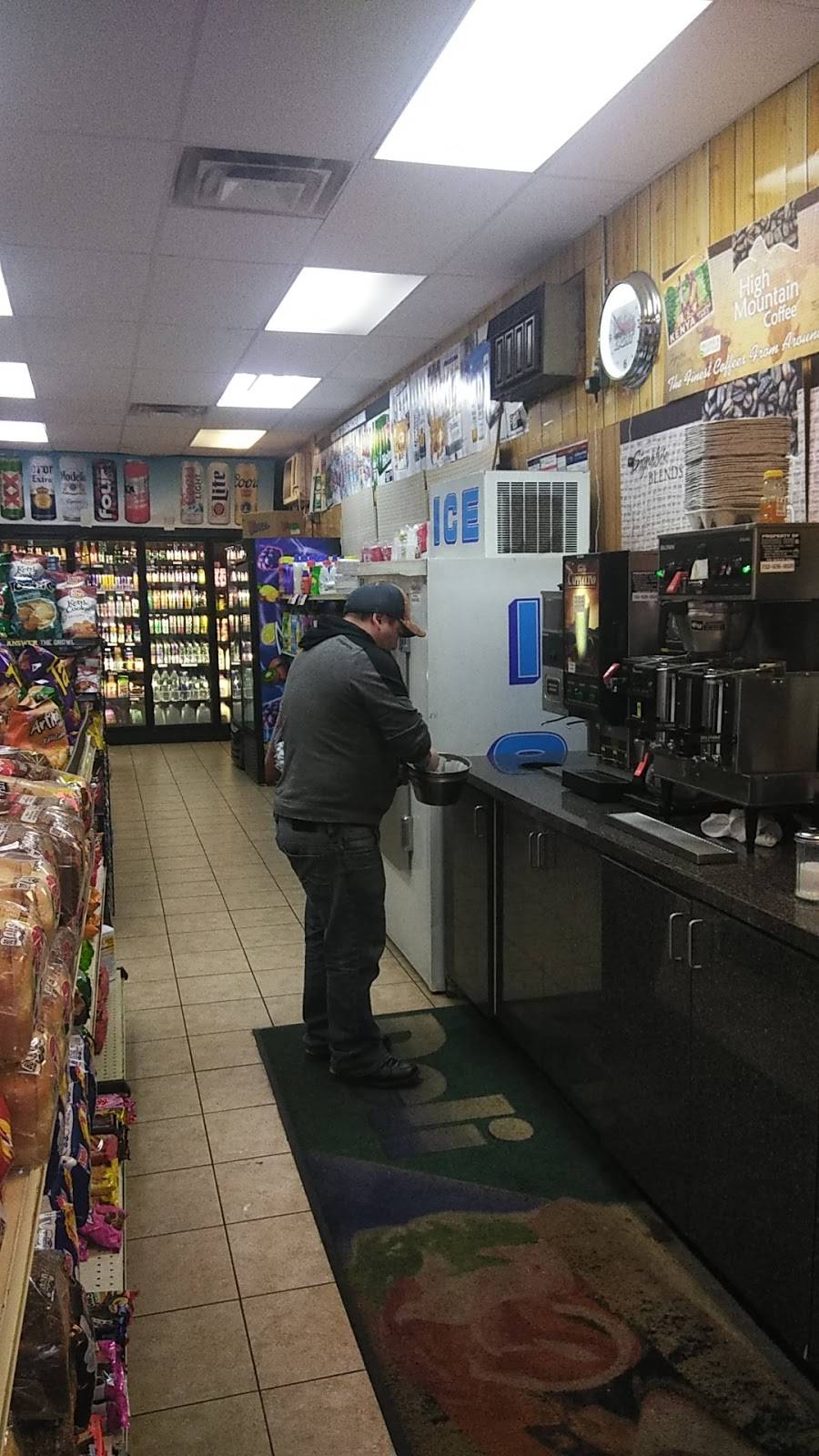 Cracker Barrel Deli | restaurant | 180 Main St, Staten Island, NY 10307, USA | 7189481758 OR +1 718-948-1758