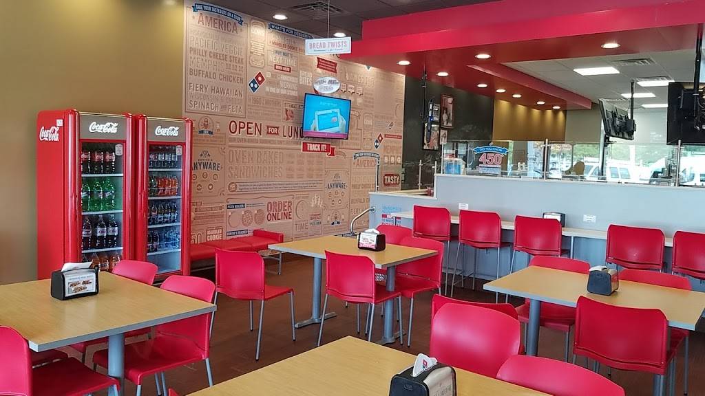 Dominos Pizza | meal delivery | 240 W Seneca St, Manlius, NY 13104, USA | 3156922515 OR +1 315-692-2515