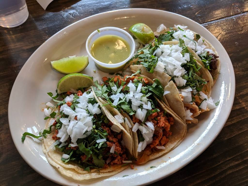 Nachos Mexican Grill | restaurant | 1016 Mainstreet, Hopkins, MN 55343, USA | 9529359200 OR +1 952-935-9200