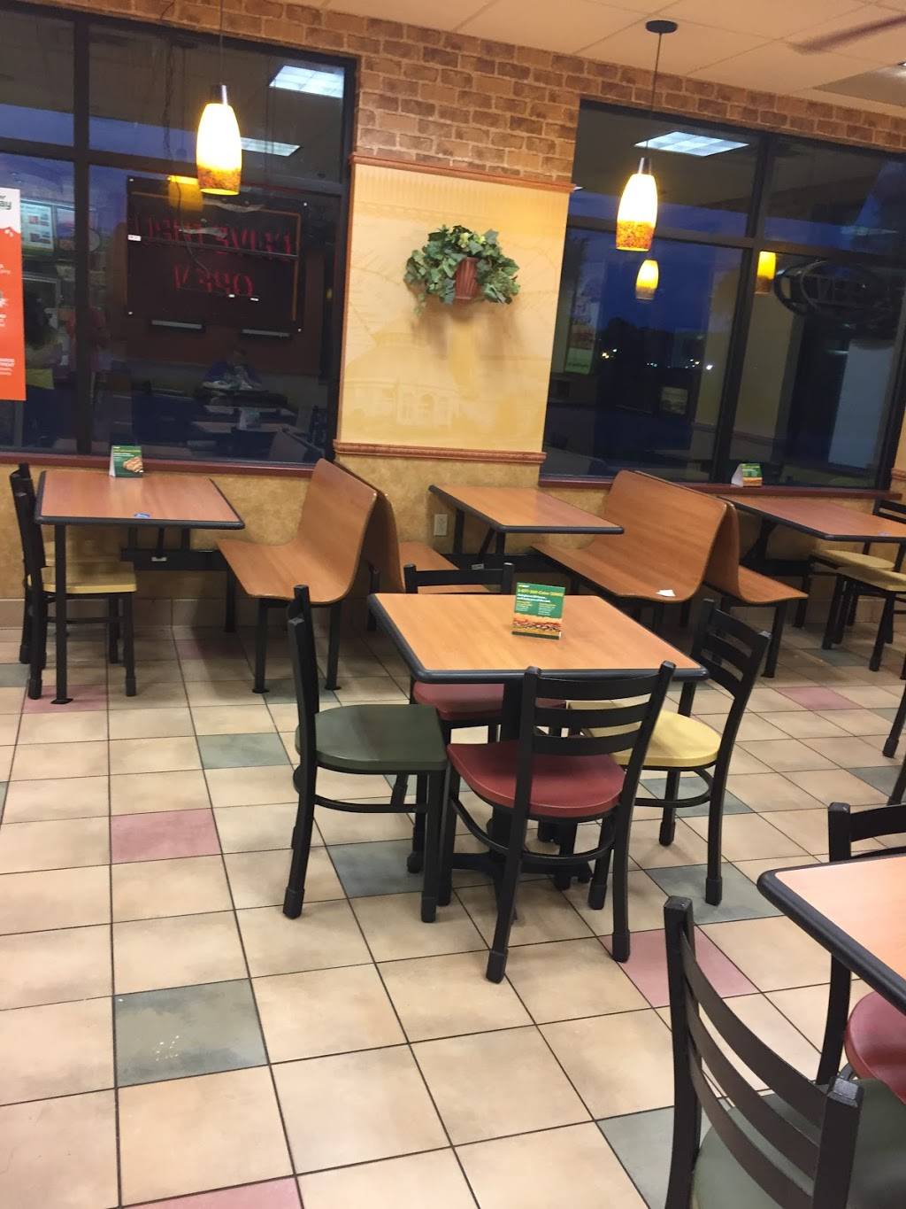 Subway | restaurant | 401 E Lincoln Rd, Kokomo, IN 46902, USA | 7654506236 OR +1 765-450-6236