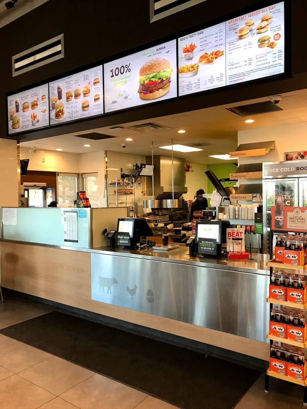 A&W Canada | restaurant | 1465 Aerowood Dr, Mississauga, ON L4W 1C2, Canada | 6474797881 OR +1 647-479-7881