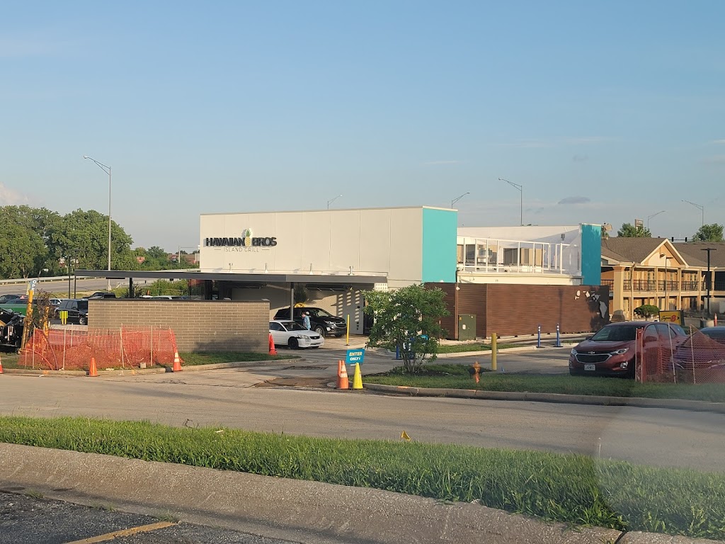 Hawaiian Bros Island Grill | restaurant | 4030 S Noland Rd, Independence, MO 64055, USA | 8165216545 OR +1 816-521-6545