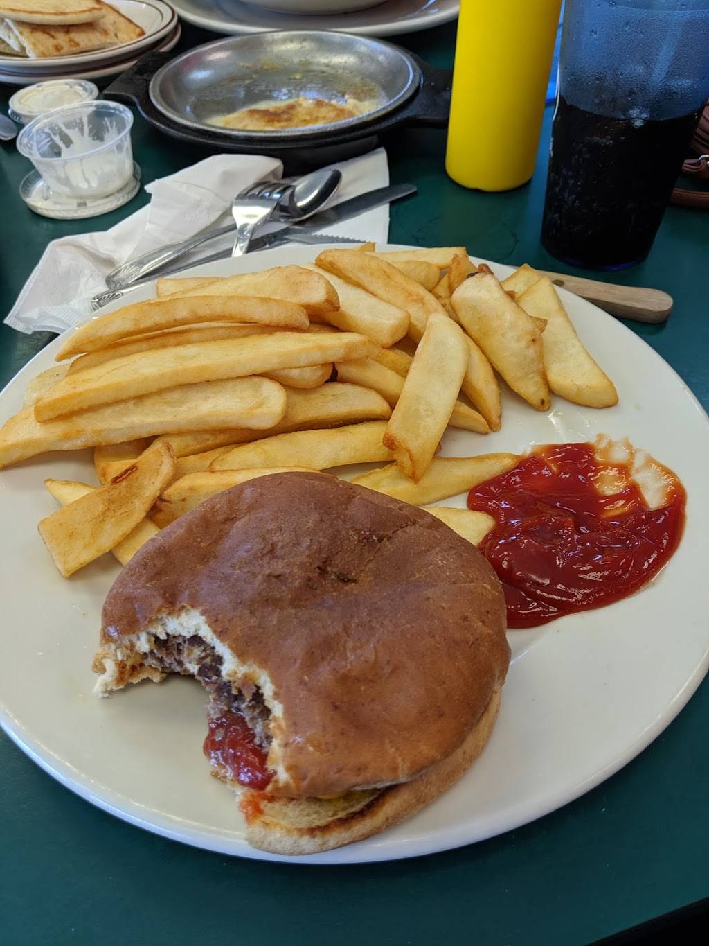 Johns Family Grill Restaurant | restaurant | 304 Cass Ave, Mt Clemens, MI 48043, USA | 5864630033 OR +1 586-463-0033