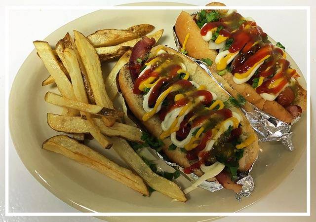 Taqueria El Trompo | restaurant | 3253 Harry Wurzbach Rd, San Antonio, TX 78209, USA | 2107801017 OR +1 210-780-1017