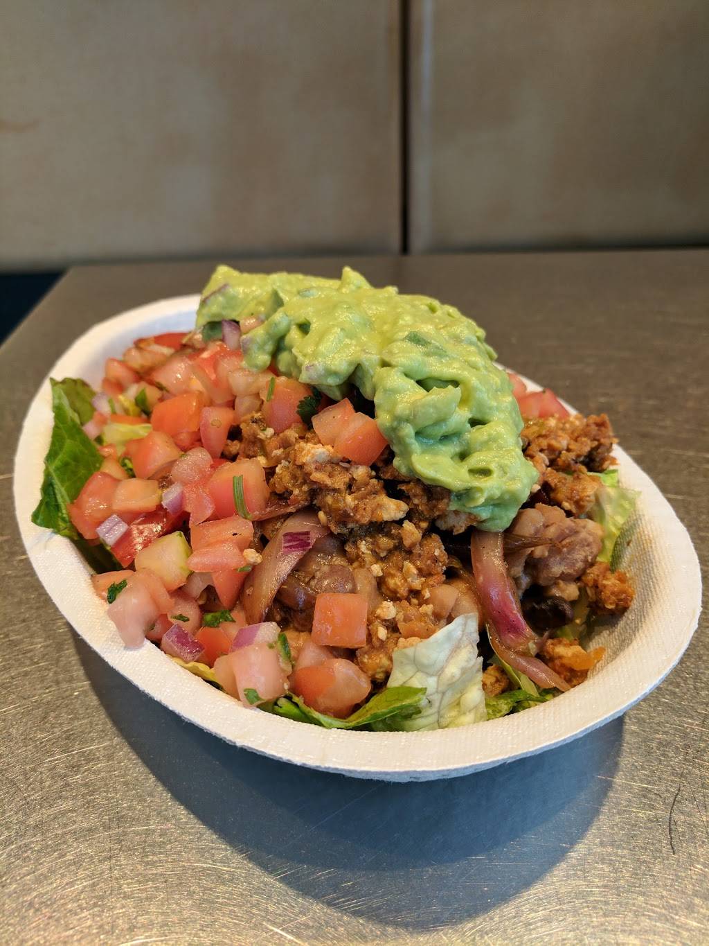 Chipotle Mexican Grill | restaurant | 3846 Willow Rd, Northbrook, IL 60062, USA | 8475130016 OR +1 847-513-0016