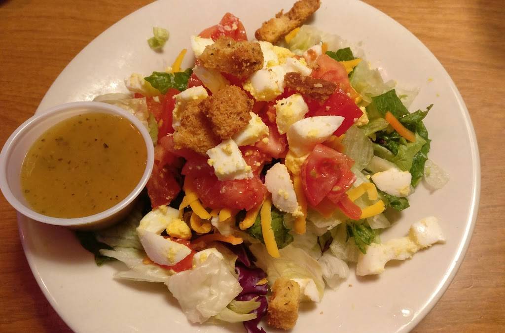 Texas Roadhouse | restaurant | 196 New Lancaster Rd, Leominster, MA 01453, USA | 9785377427 OR +1 978-537-7427