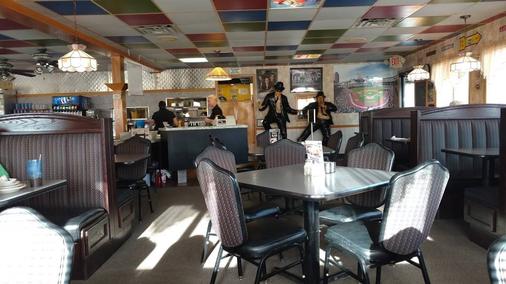 Jerrys Great American Restaurant | restaurant | 103 W McCauley Dr, Uhrichsville, OH 44683, USA | 7409220092 OR +1 740-922-0092