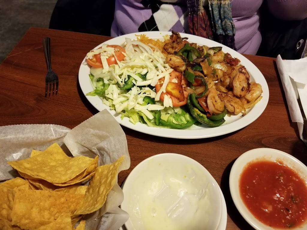 La Casita | restaurant | 1403 W Ferdon St Suite 5, Litchfield, IL 62056, USA | 2173249335 OR +1 217-324-9335