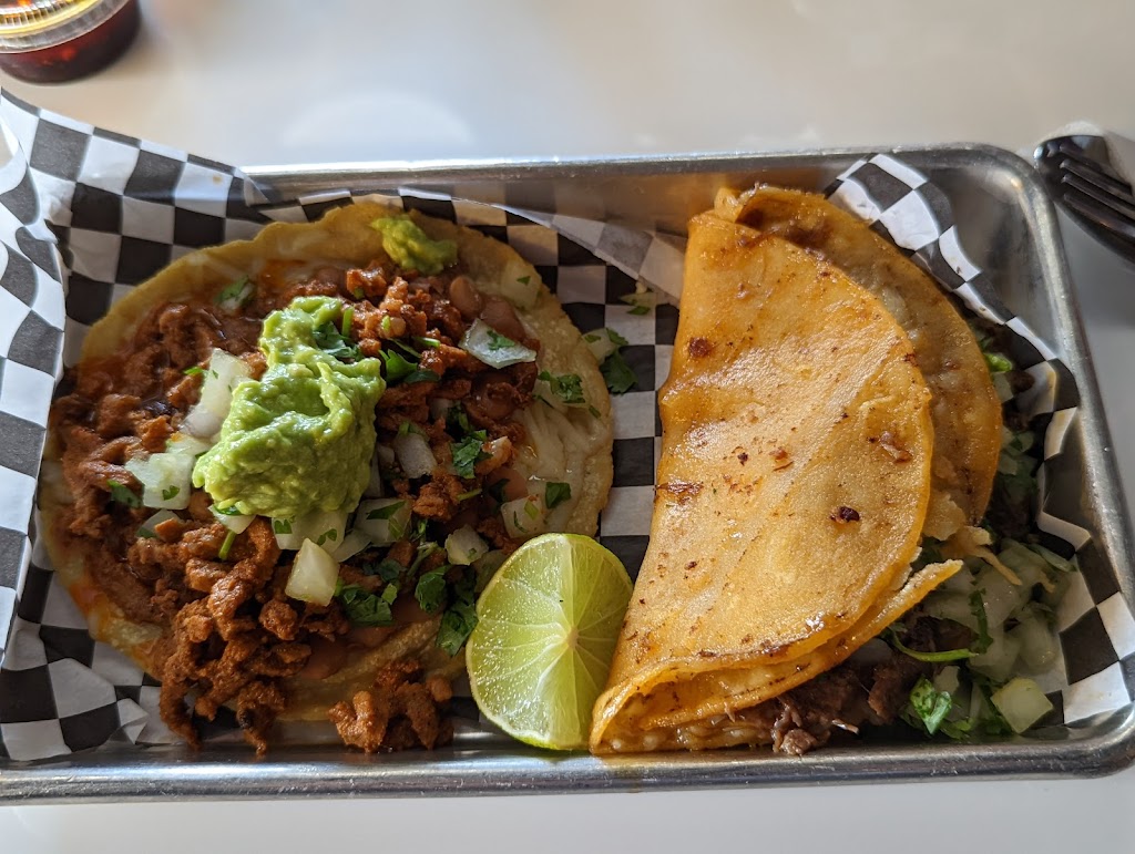 Dos Amigos Birrieria | restaurant | 9359 Central Ave Suite A, Montclair, CA 91763, USA | 9096757090 OR +1 909-675-7090