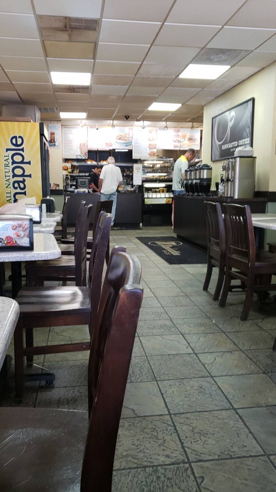 Manhattan Bagel | cafe | 3209B Concord Pike, Wilmington, DE 19803, USA | 3024770700 OR +1 302-477-0700
