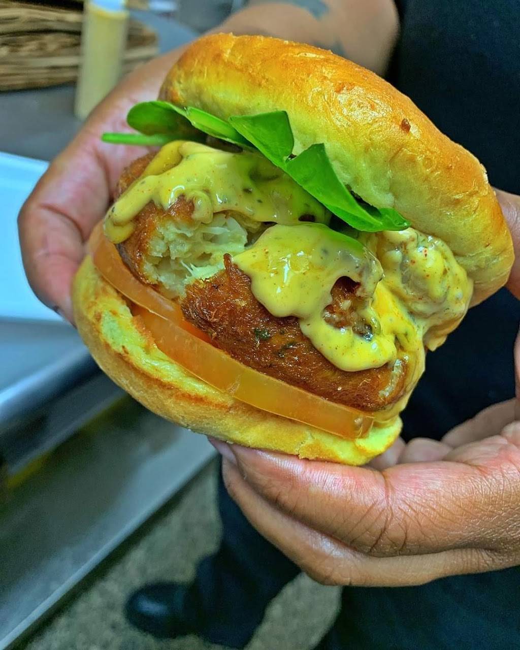 the soul & Krab house | restaurant | 5820 Johnnycake Rd, Baltimore, MD 21207, USA | 4104556411 OR +1 410-455-6411