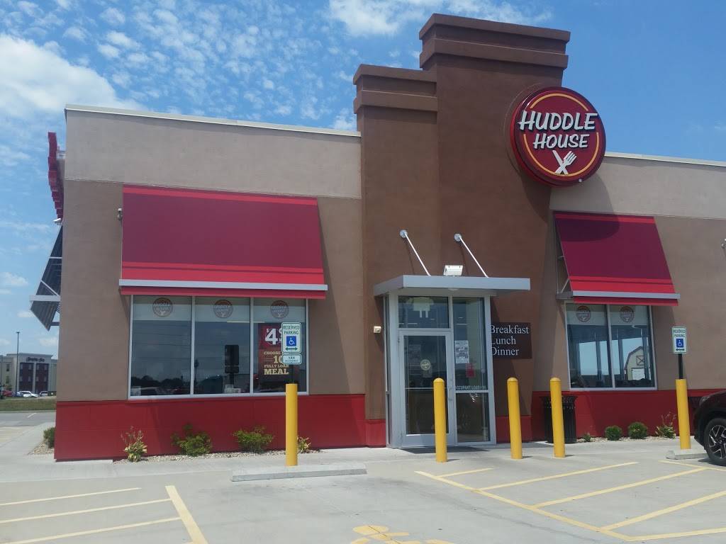 Huddle House | meal takeaway | 11 Corvette Dr, Litchfield, IL 62056, USA | 2173242212 OR +1 217-324-2212