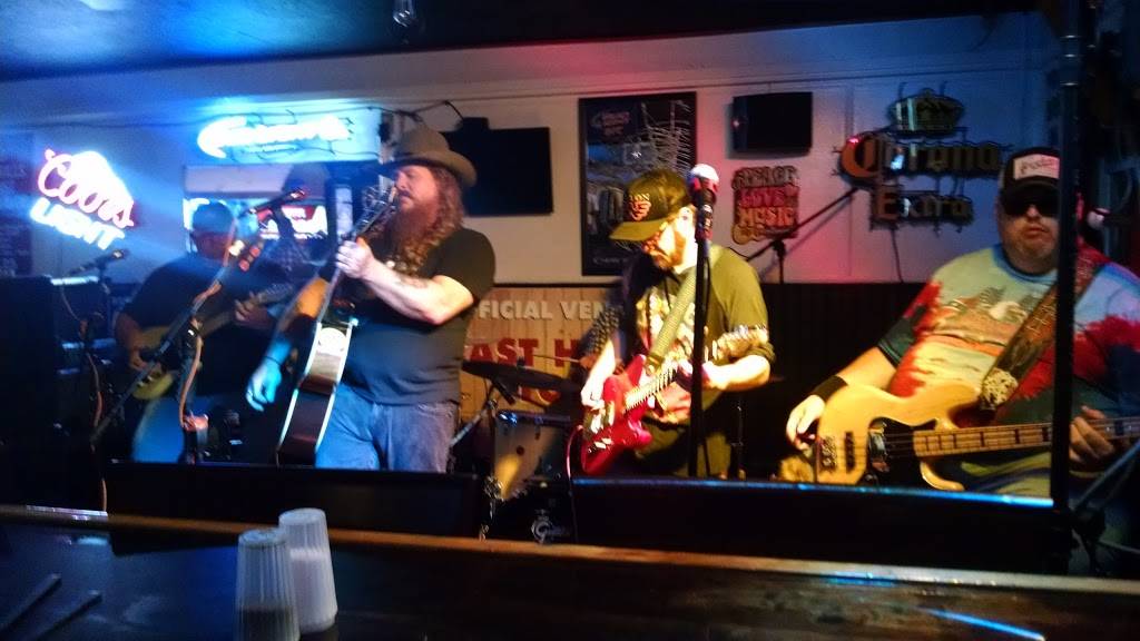 Hitching Post Saloon | restaurant | 4319 Hamilton Richmond Rd, Oxford, OH 45056, USA | 5135242660 OR +1 513-524-2660