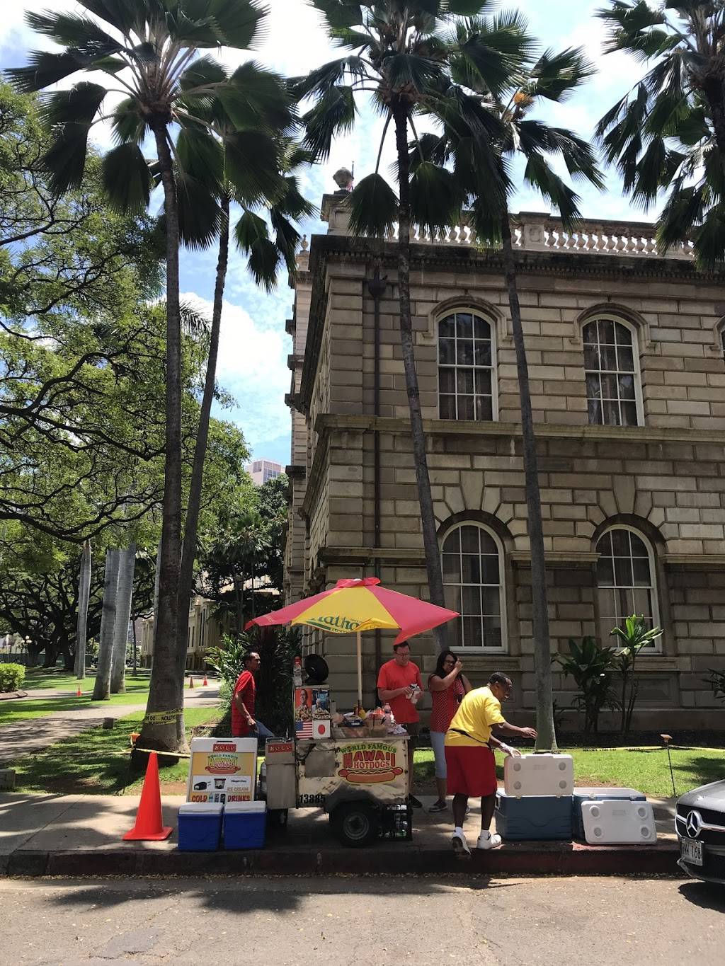 World Famous Hawaii HotDogs | restaurant | Honolulu, HI 96813, USA | 8087805995 OR +1 808-780-5995