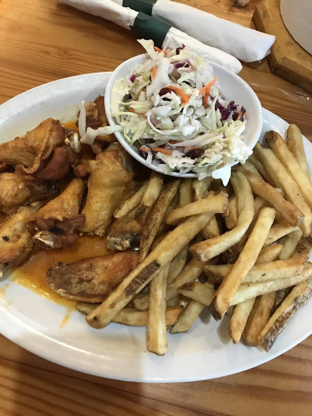 Gators Dockside Tampa | restaurant | 5840 E Fowler Ave, Temple Terrace, FL 33617, USA | 8133414445 OR +1 813-341-4445