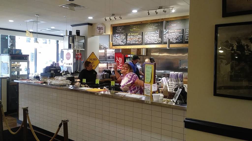 Darwin On Clinton | cafe | 110 W Fayette St, Syracuse, NY 13202, USA | 3153730484 OR +1 315-373-0484