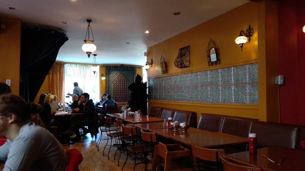 Bistro LEnchanteur | restaurant | 7331 Avenue Henri-Julien, Montréal, QC H2R 2B1, Canada | 5142734766 OR +1 514-273-4766