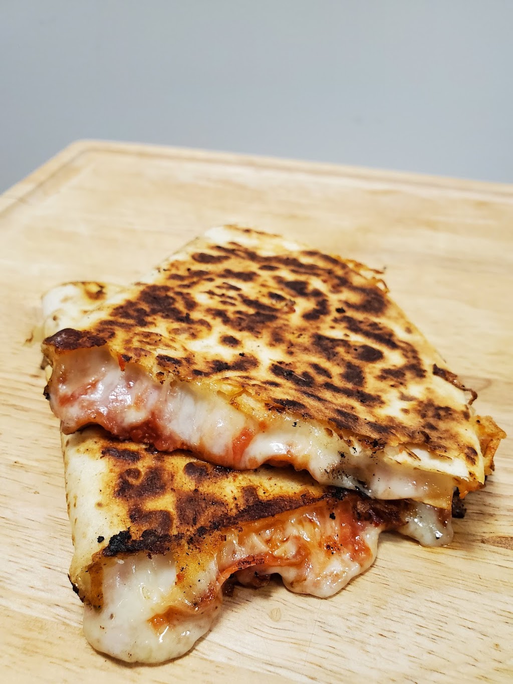 Kingcomos Quesadillas Aurora | restaurant | 14200 E Alameda Ave #1039B, Aurora, CO 80012, USA | 3038286265 OR +1 303-828-6265