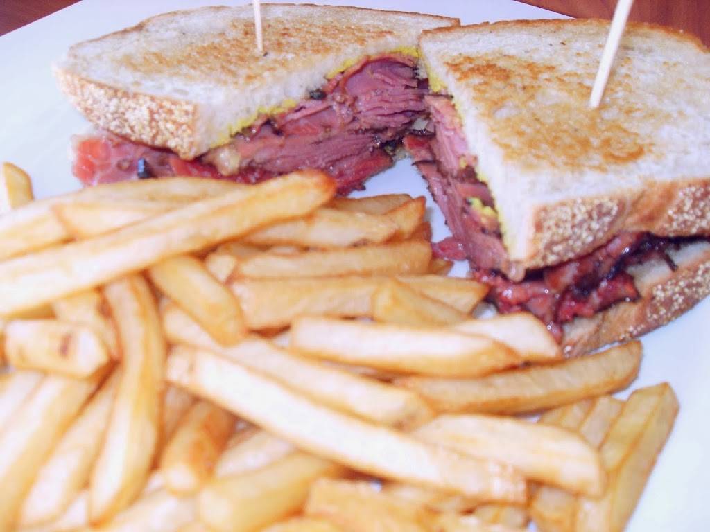 Stratos Pizzeria | restaurant | 1914 Rue Notre Dame, LAncienne-Lorette, QC G2E 4T2, Canada | 4188712222 OR +1 418-871-2222