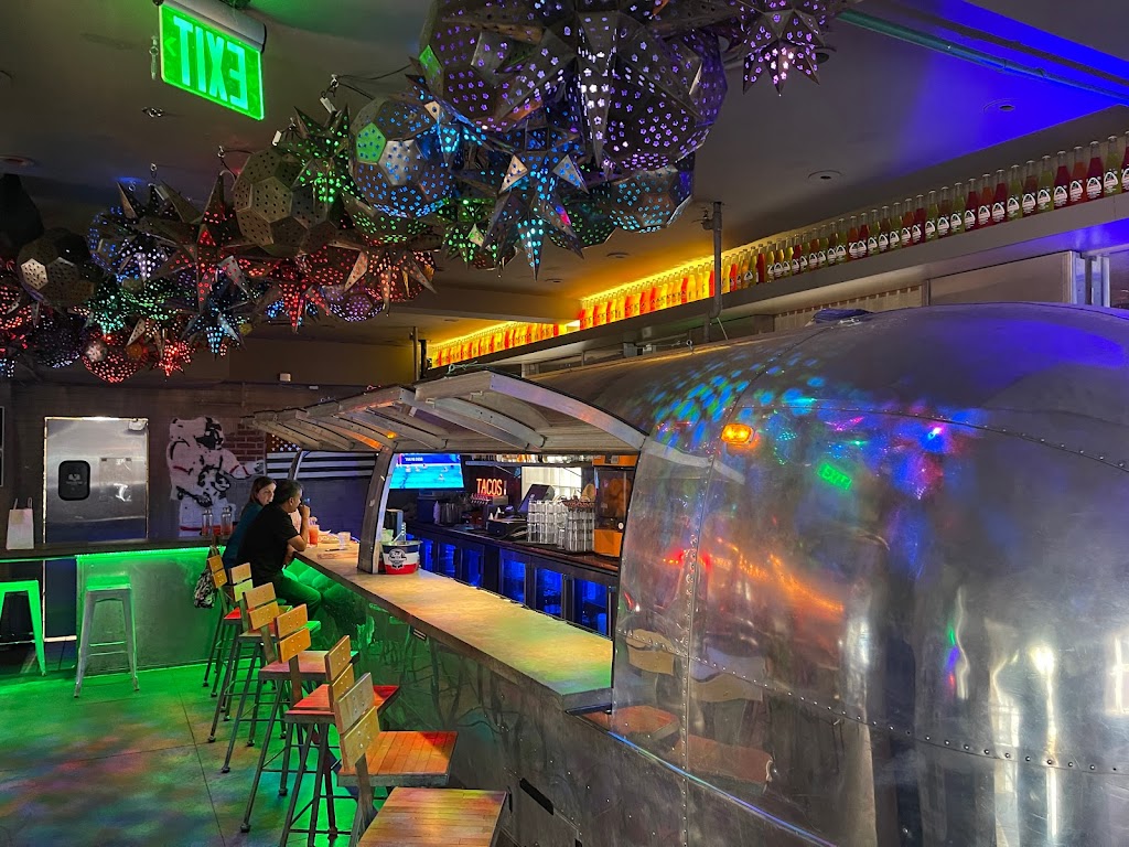 Vagabond | restaurant | 1122 N Edison St, Milwaukee, WI 53202, USA | 4142231122 OR +1 414-223-1122