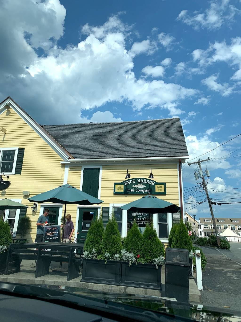 Snug Harbor Fish Company | restaurant | 459 Washington St, Duxbury, MA 02332, USA | 7819348167 OR +1 781-934-8167