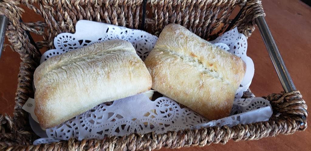 Casa Grecque | restaurant | 5910 Rue Martineau O, Saint-Hyacinthe, QC J2R 2H6, Canada | 4507963885 OR +1 450-796-3885