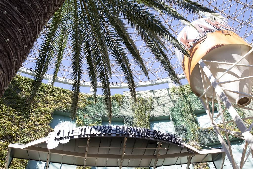 Karl Strauss Brewing Company | restaurant | 1000 Universal Studios Blvd, Universal City, CA 91608, USA | 8187532739 OR +1 818-753-2739