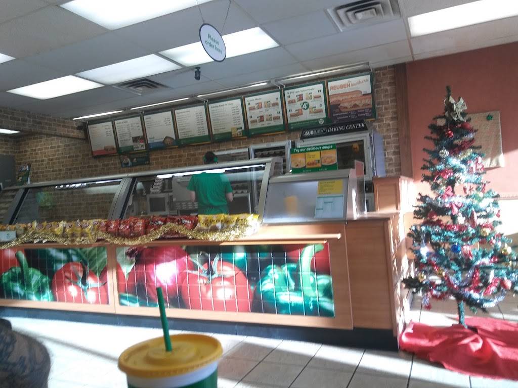 Subway | restaurant | 1 W 2nd St, Franklin, OH 45005, USA | 9377049130 OR +1 937-704-9130
